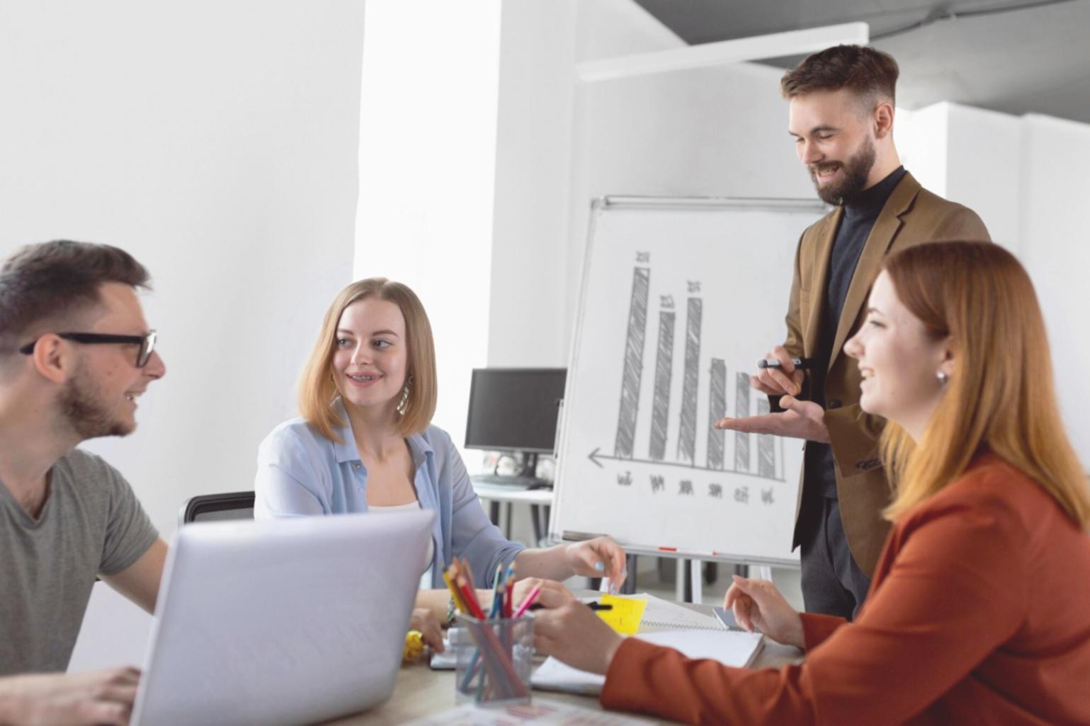 Espacio de trabajo colaborativo donde desarrollamos estrategias financieras
